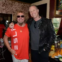 Семмі Хагар (Sammy Hagar) та Джеймс Гетфілд (James Hetfield)
