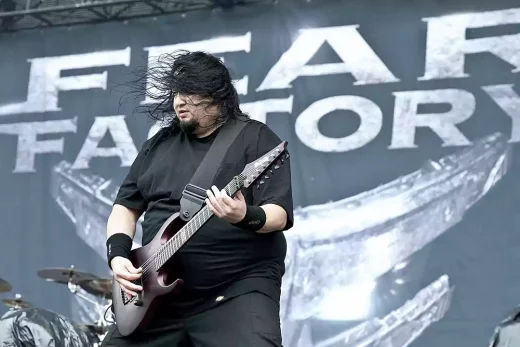 Гітарист гурту «Fear Factory» Діно Касарес (Dino Cazares)