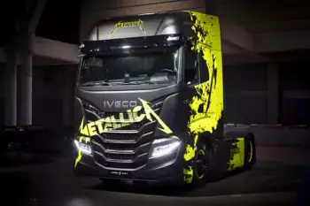Гурт «Metallica» вирушить у літній тур з електричними та водневими вантажівками