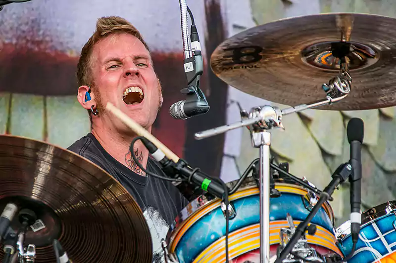 Барабанщик гурту «Mastodon» Бранн Дейлор (Brann Dailor)